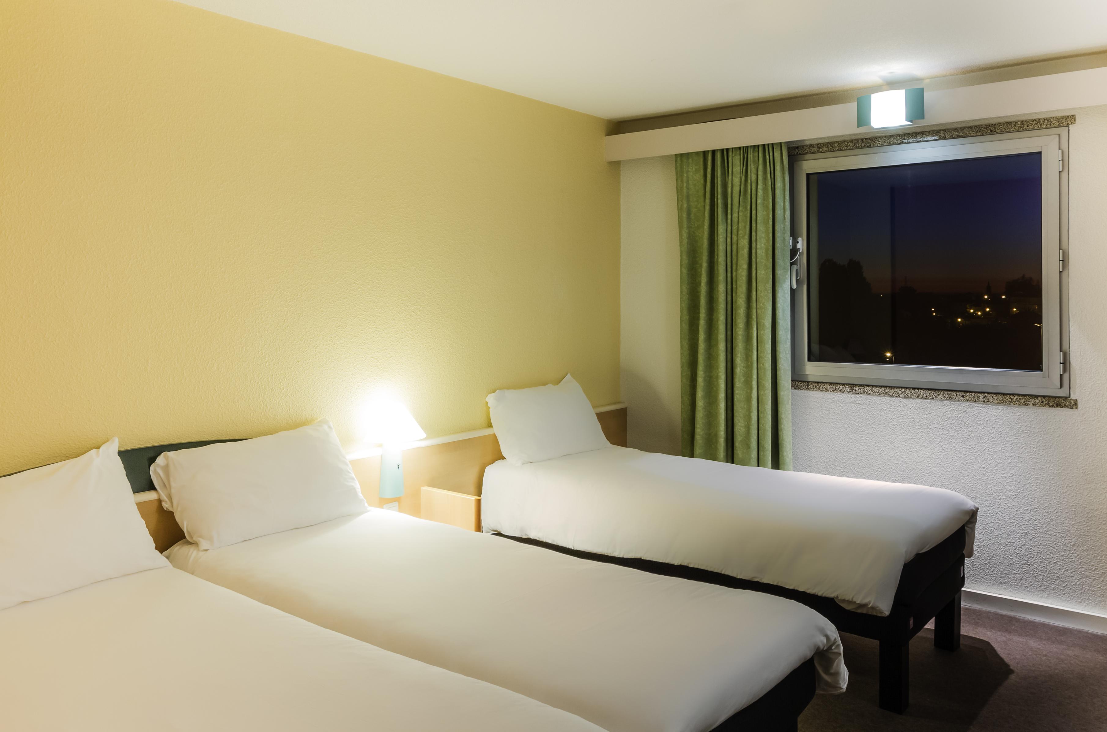Hotel Ibis Porto Sao Joao Kültér fotó