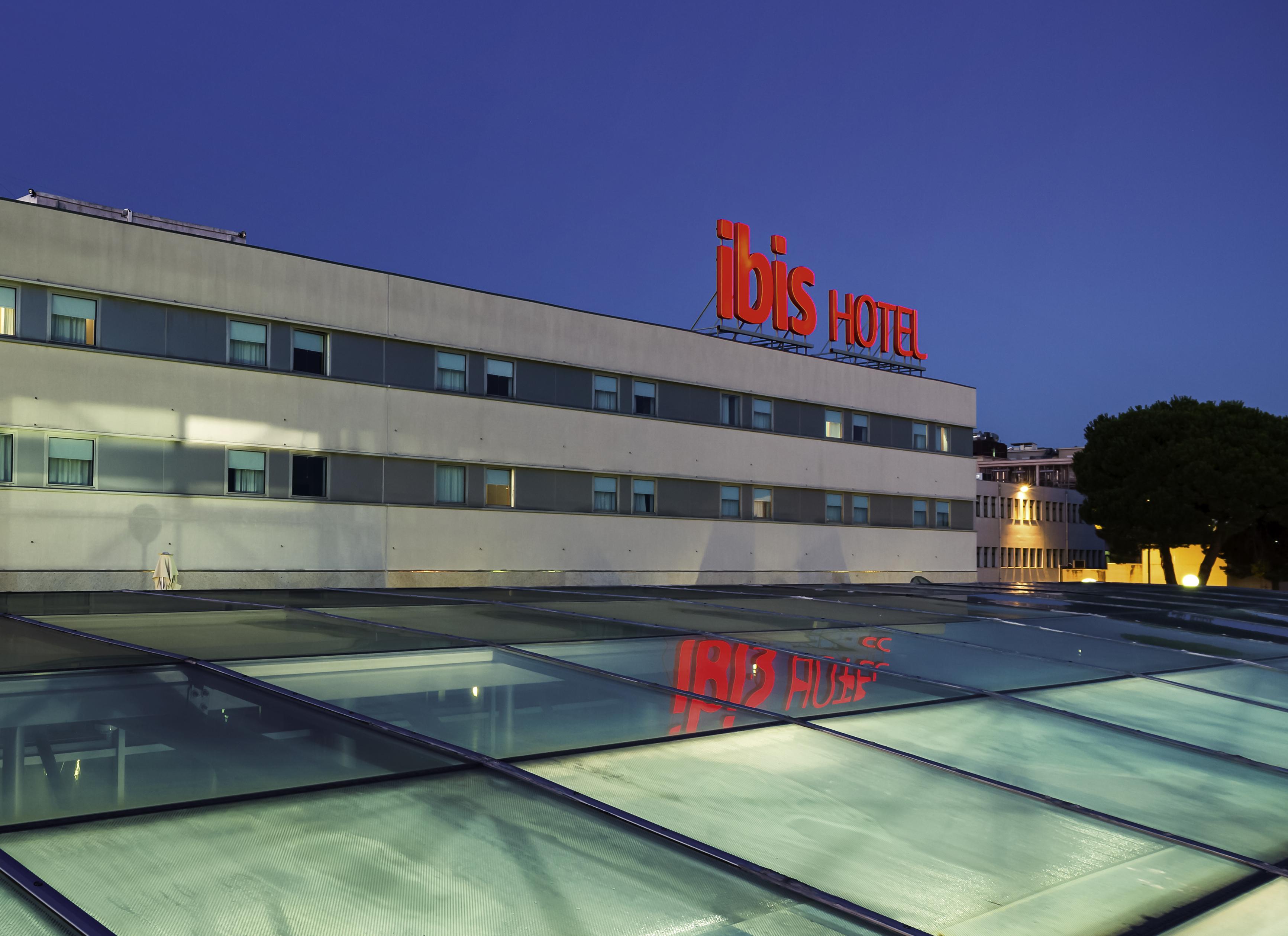 Hotel Ibis Porto Sao Joao Kültér fotó